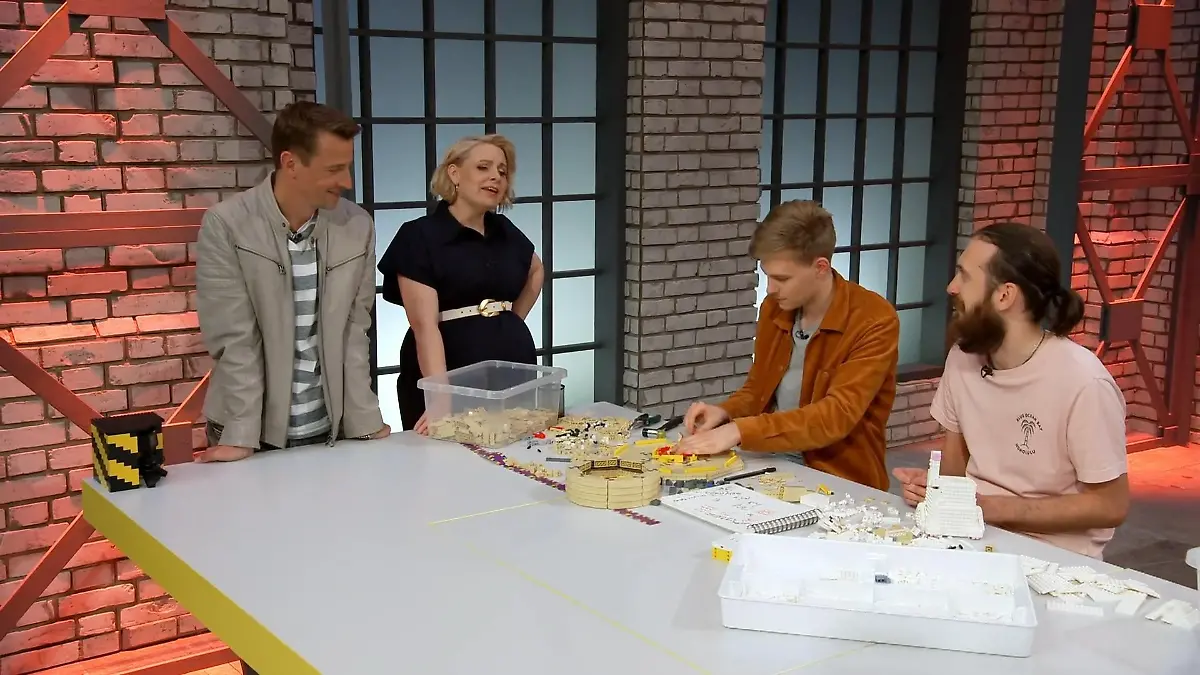 Filippos und Tobi unter der Lupe Strenger Jurybesuch