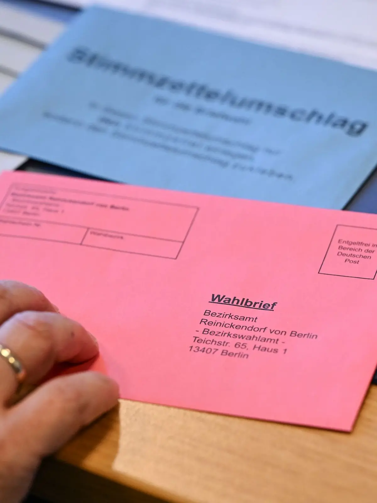Bild zu: "RTL/ntv-Trendbarometer: Mehr als jeder Fünfte weiß noch nicht, wo er sein Kreuzchen macht "