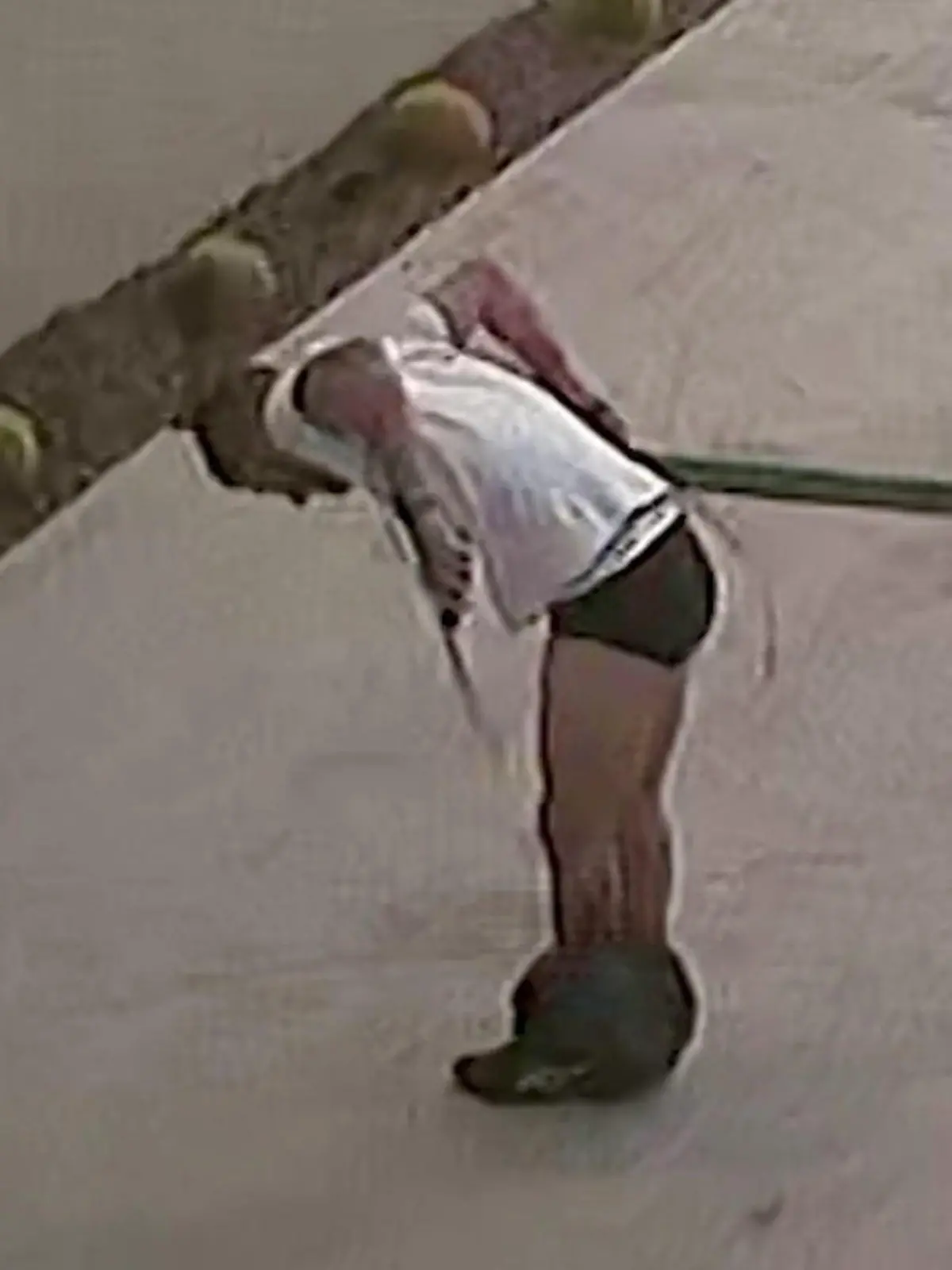 Bild zu: "Plötzlich rutscht seine Hose"