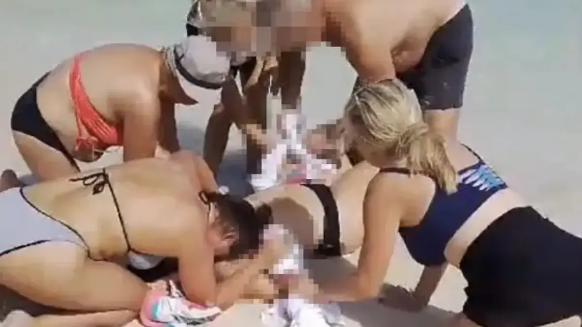 Bei der schrecklichen Haiattacke in der Karibik verliert eine Frau beide Hände.