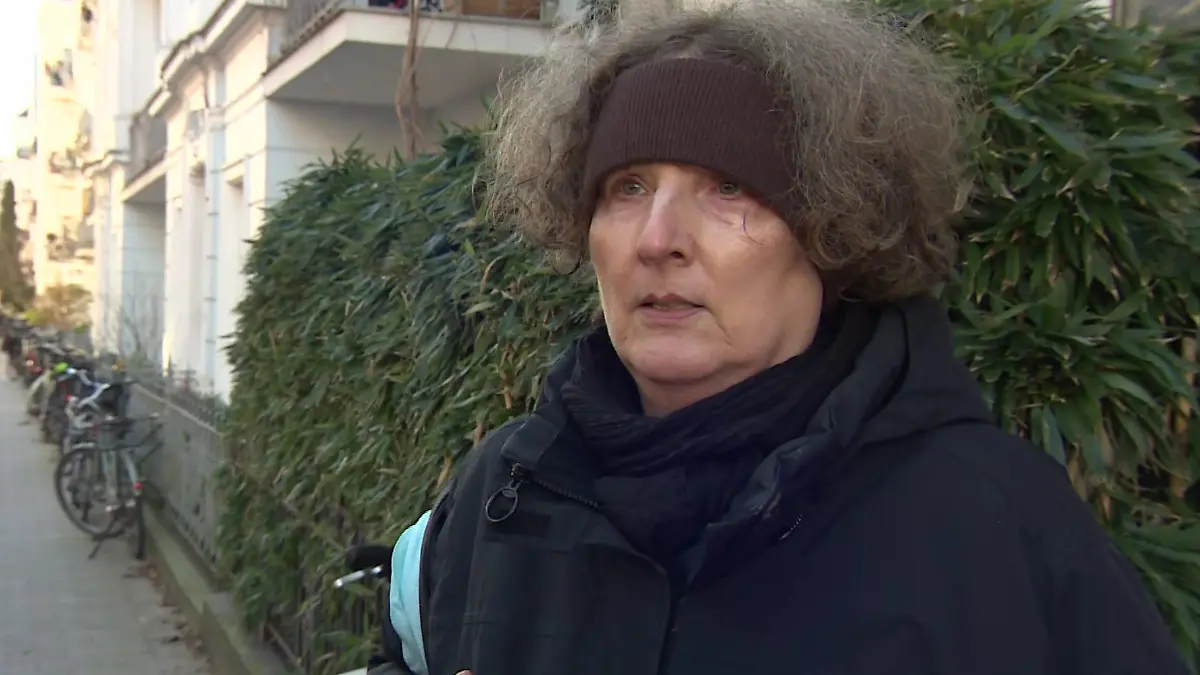 Diese Nachbarin kann nicht fassen, was passiert ist.