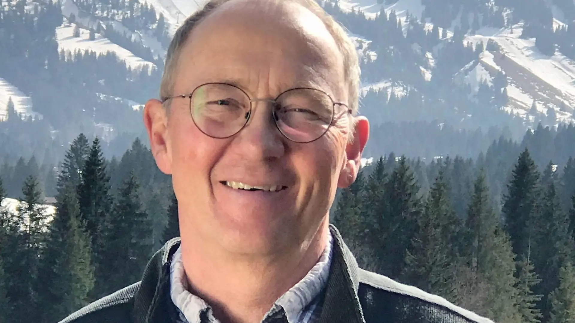 Bio-/Heumilchbauer Martin (56) aus Bayern
+++ Die Verwendung des sendungsbezogenen Materials ist nur mit dem Hinweis und Verlinkung auf RTL+ gestattet. +++