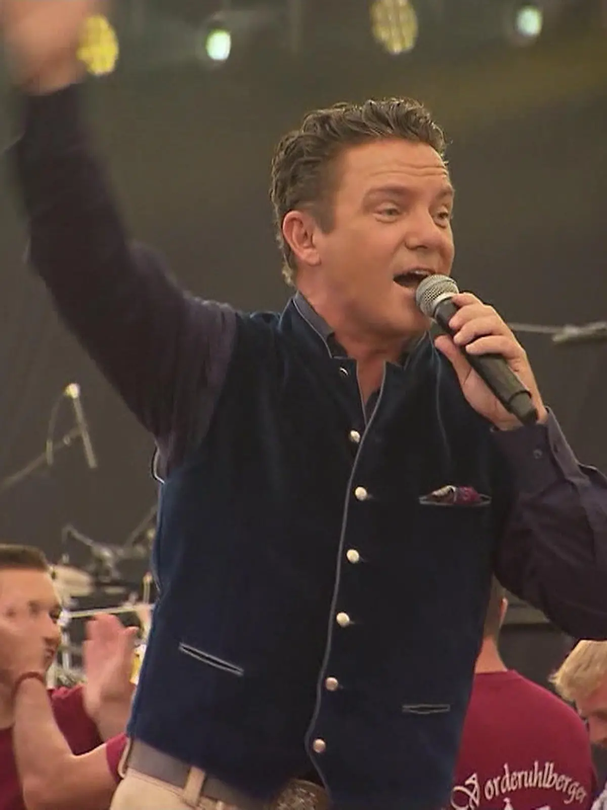 Bild zu: "Stefan Mross muss Jubiläumstour absagen"