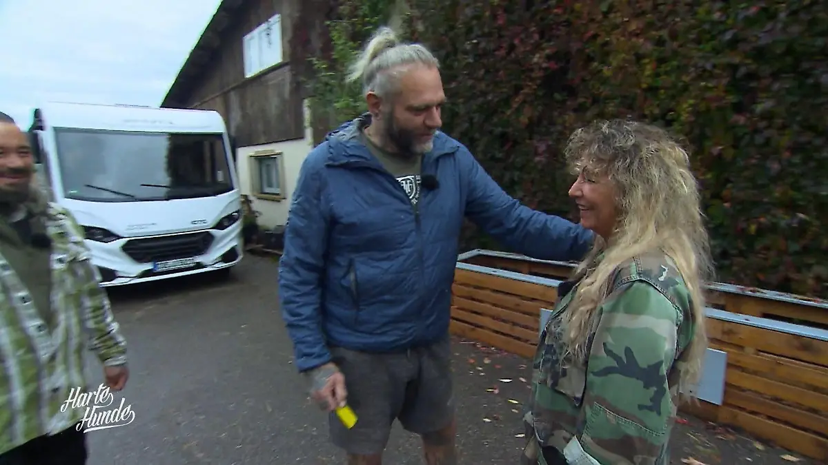 Ralf und Steve als Urlaubsvertretung Auf dem Gnadenhof