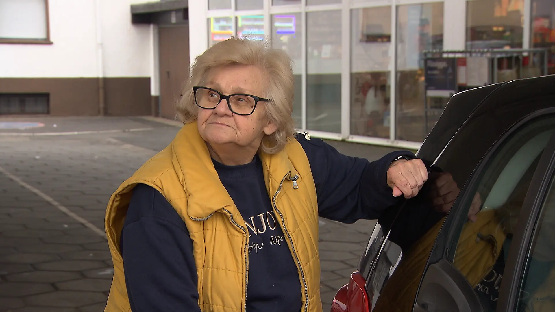 Ingrid Scheidt nutzt das Auto vor allem zum Einkaufen