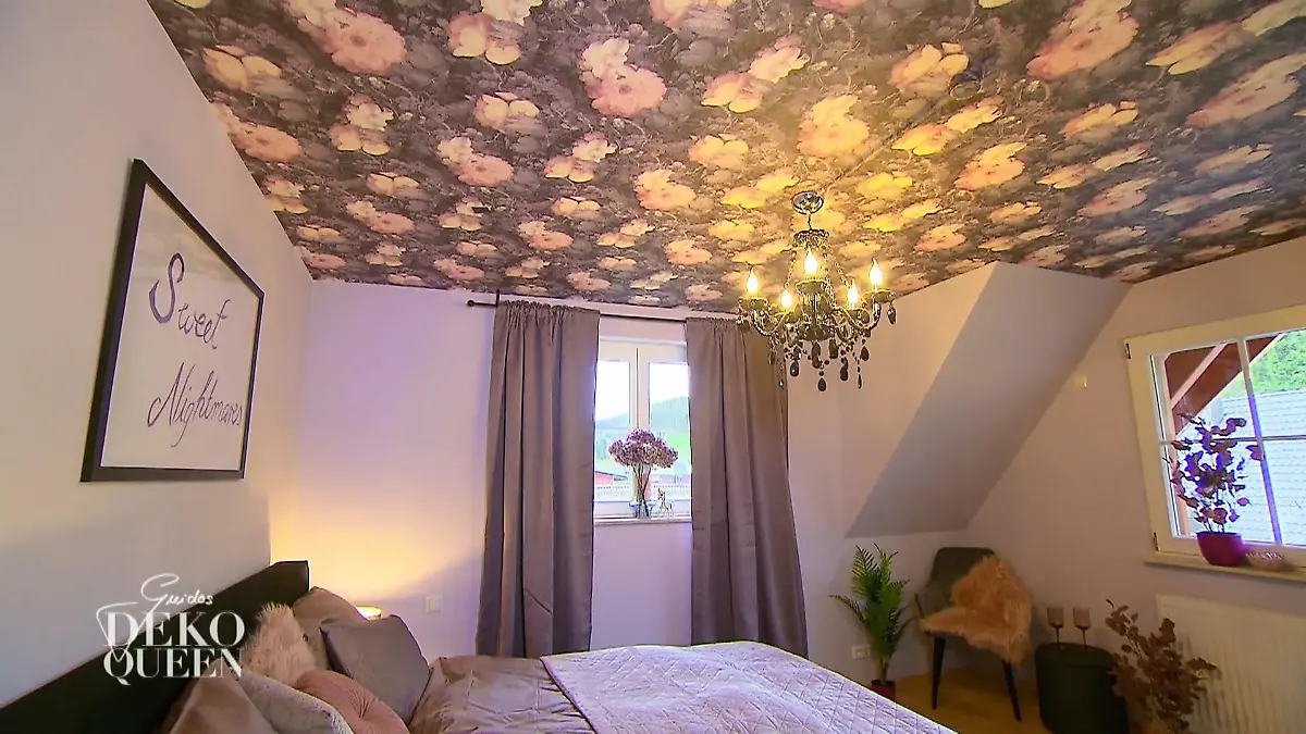 Anne präsentiert ihr neu gestaltetes Schlafzimmer Vorher-Nachher-Vergleich