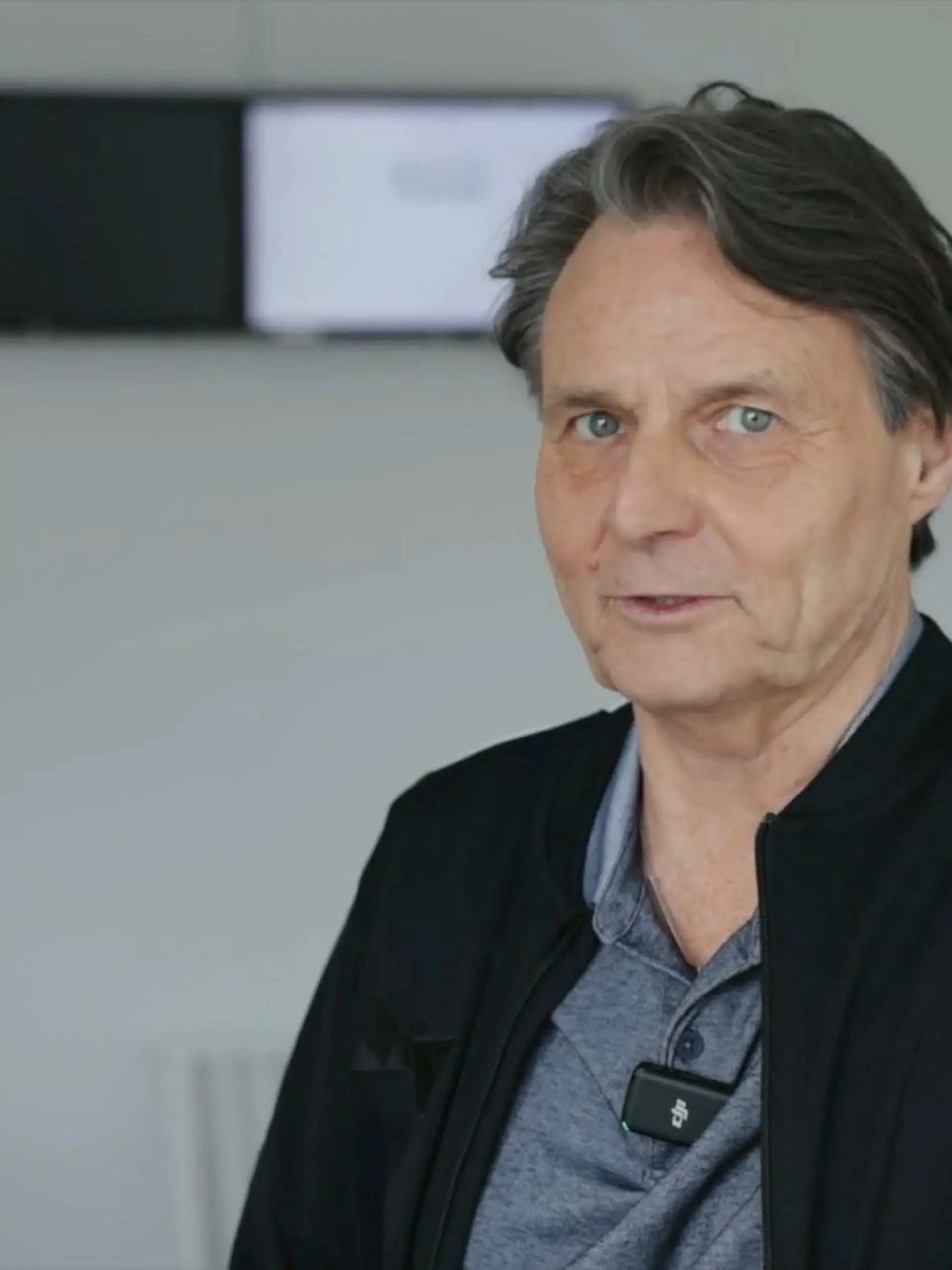 Wolfgang Bahro plaudert ein wenig aus dem Nähkästchen, was seine Papa-Qualitäten angeht. 