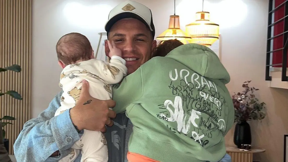 Pietro Lombardi mit seinen beiden Söhnen Leano (8 Monate) und Alessio (8 Jahre).