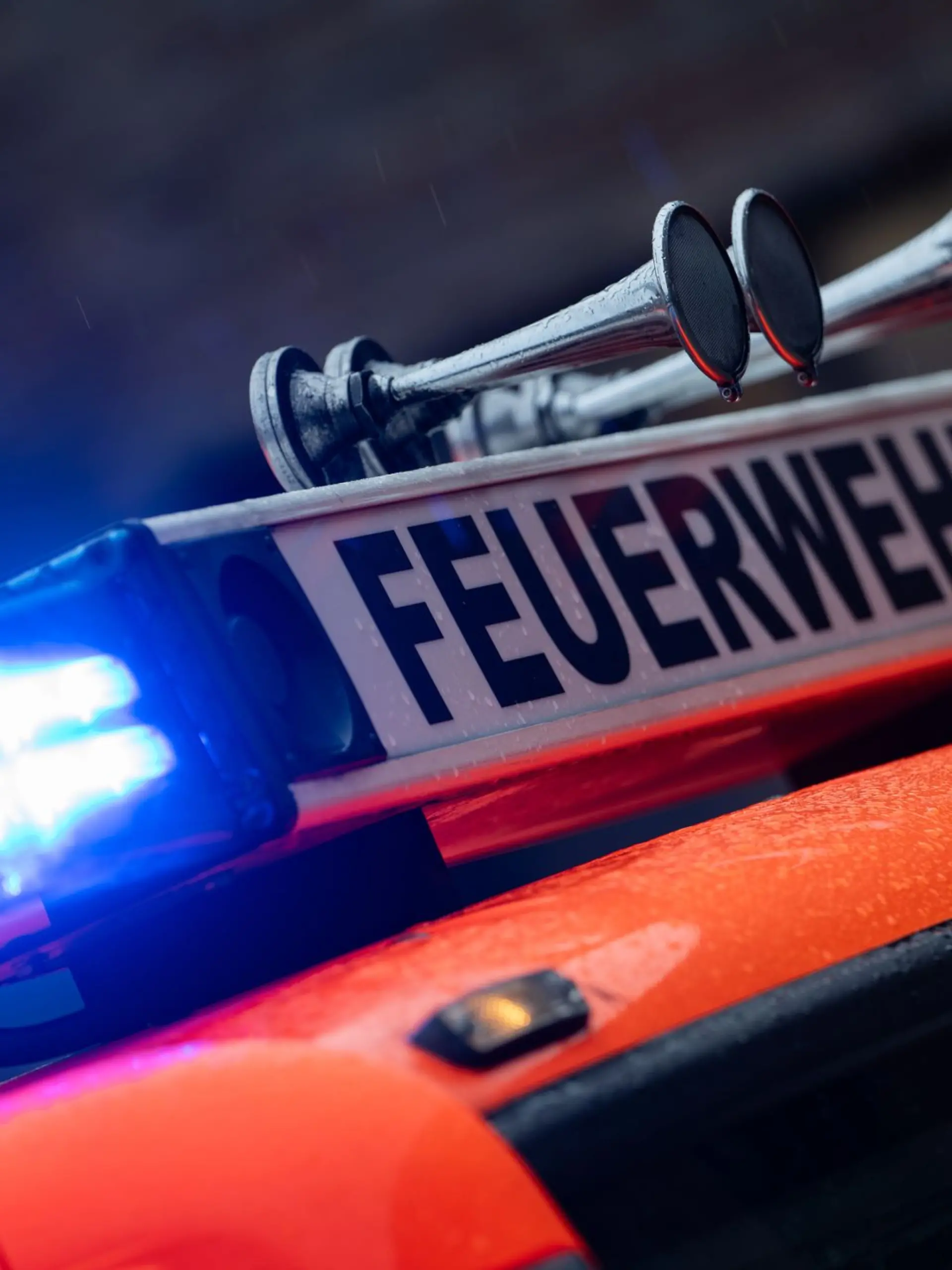Bild zu: "Nackt in der Feuerwehrwache! Polizei verhaftet Uniform-Fetischisten"