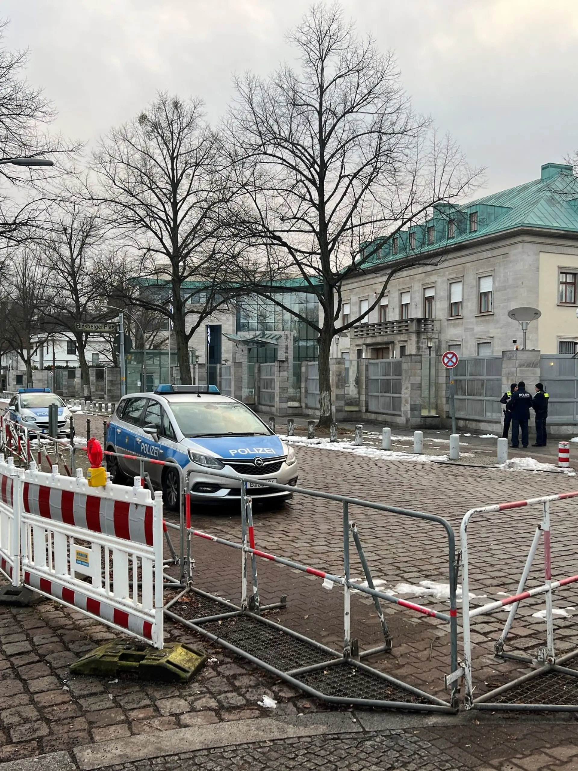 Bild zu: "Verdächtiger Sprengstoff-Fund! Anschlagsplan auf israelische Botschaft vereitelt"