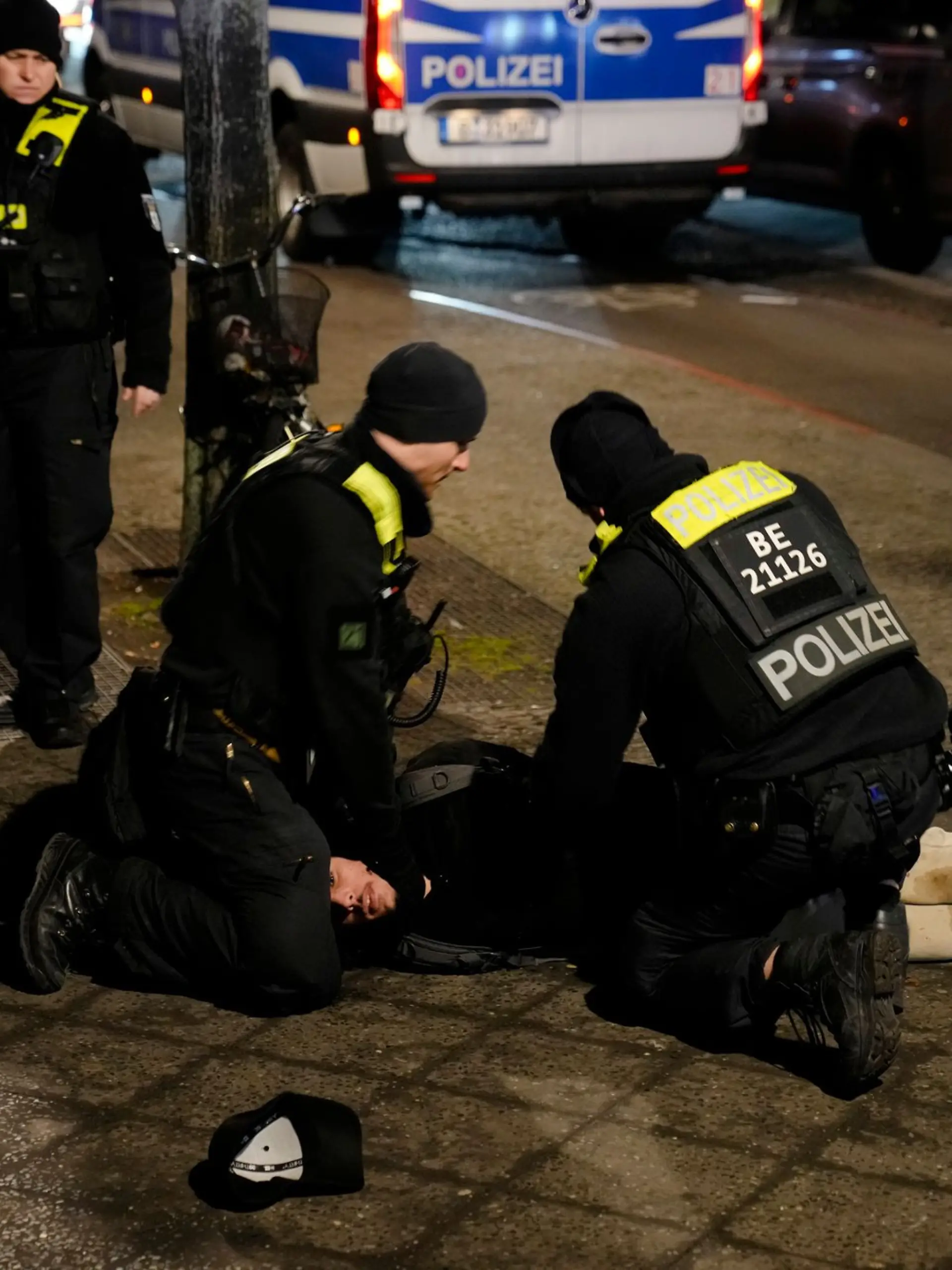 Bild zu: "Verdächtiger nach Attacke am Berliner Holocaust-Mahnmal festgenommen"