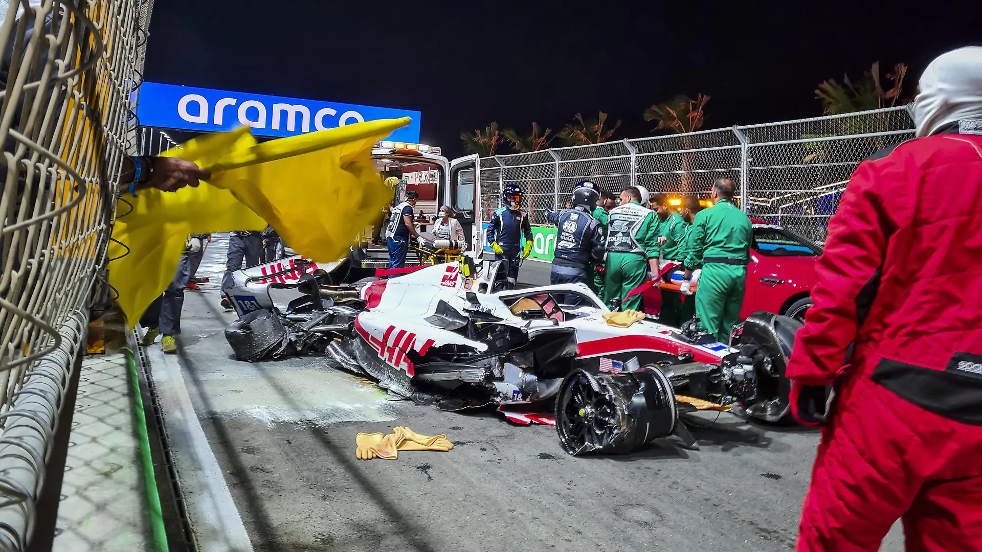 Sport Themen der Woche KW12 Sport Bilder des Tages Crash, SCHUMACHER Mick ger, Haas F1 Team VF-22 Ferrari, portrait during the Formula 1 STC Saudi Arabian Grand Prix 2022, 2nd round of the 2022 FIA Formula One World Championship, WM, Weltmeisterschaft on the Jeddah Corniche Circuit, from March 25 to 27, 2022 in Jeddah, Saudi Arabia - F1 - SAUDI ARABIAN GRAND PRIX 2022 DPPI/Panoramic PUBLICATIONxNOTxINxFRAxITAxBEL 20220326_204954