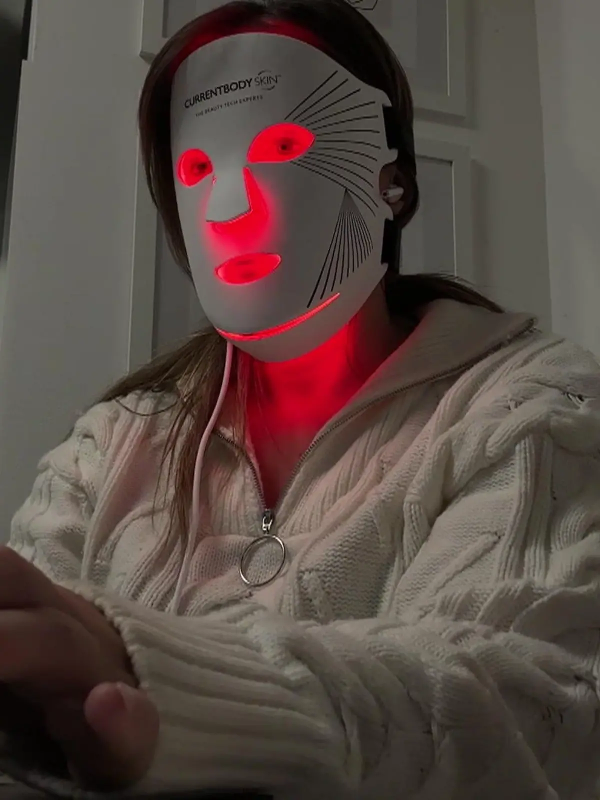 Bild zu: "Was kann der Faltenkiller aus der Lampe?"