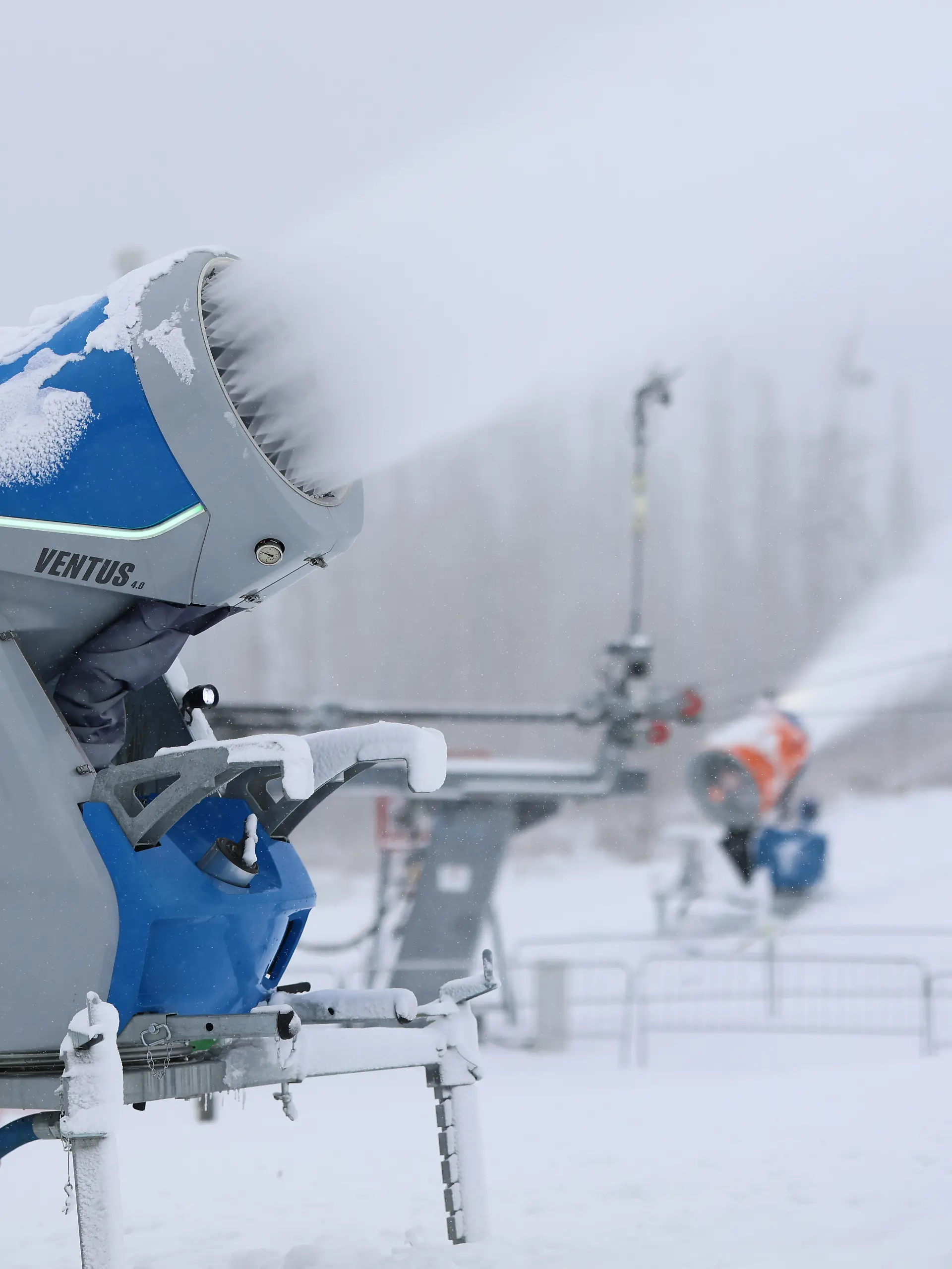 Bild zu: "13-Jähriger knallt gegen Schneekanone"