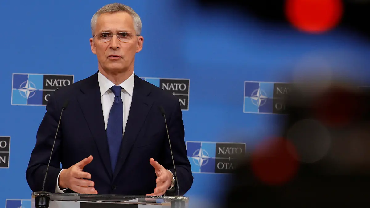07.04.2022, Belgien, Brüssel: Jens Stoltenberg, Nato-Generalsekretär, spricht während einer Pressekonferenz nach einem Treffen der Nato-Außenminister im Nato-Hauptquartier. Die Außenminister der 30 Nato-Staaten beraten über eine weitere Unterstützung der Ukraine und eine Verstärkung der Verteidigungsfähigkeiten im östlichen Bündnisgebiet. Foto: Olivier Matthys/AP/dpa +++ dpa-Bildfunk +++