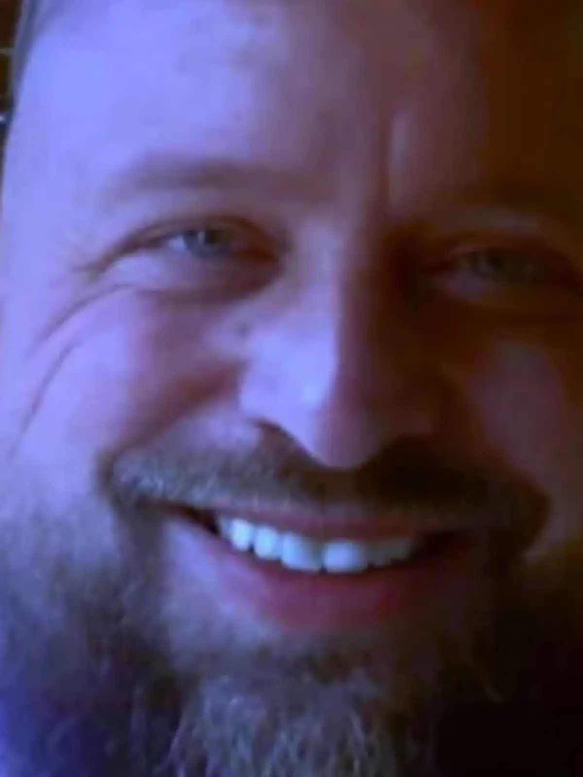 Das Bild zeigt den verstorbenen Türsteher Lars.