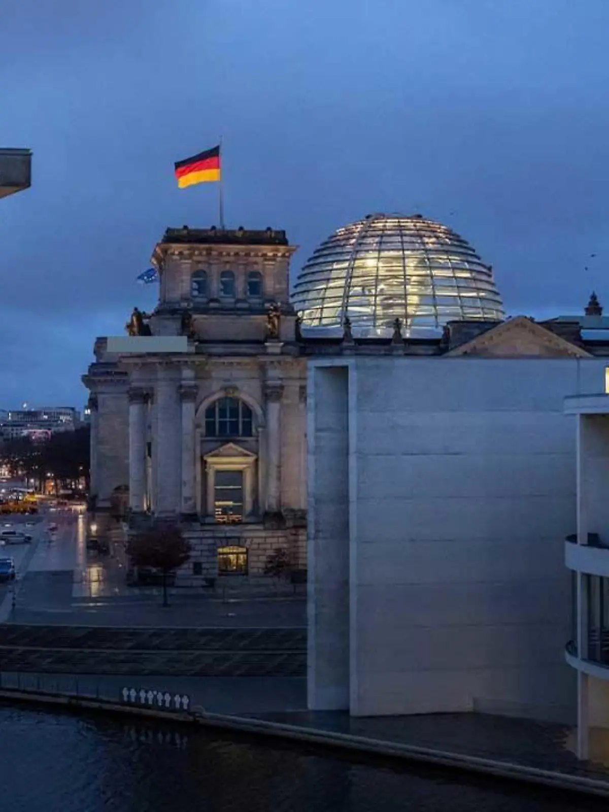 Bild zu: "Merz siegt, Rekord für AfD"
