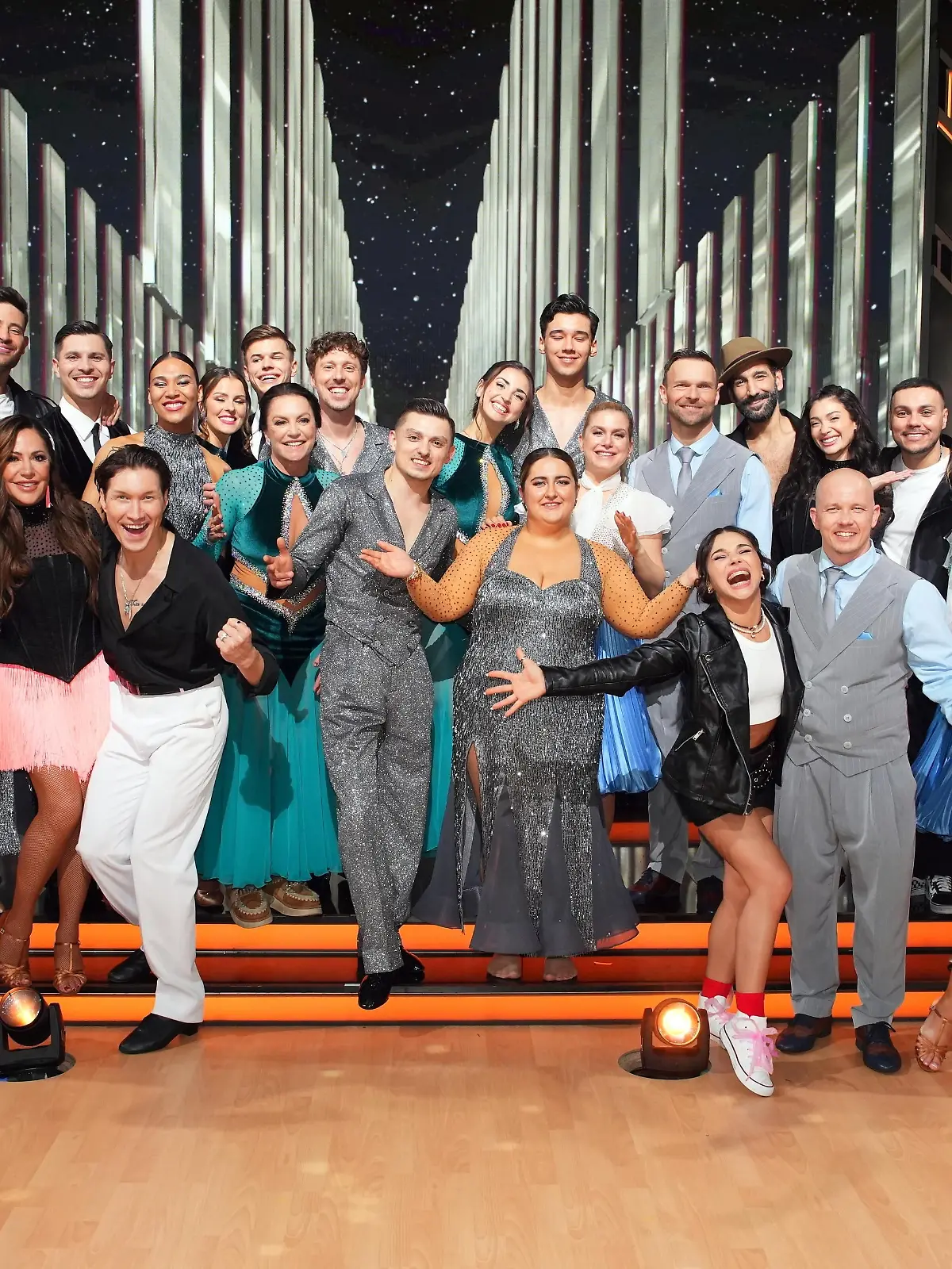Mit diesen 14 Paaren startet die 18. Staffel von „Let’s Dance”