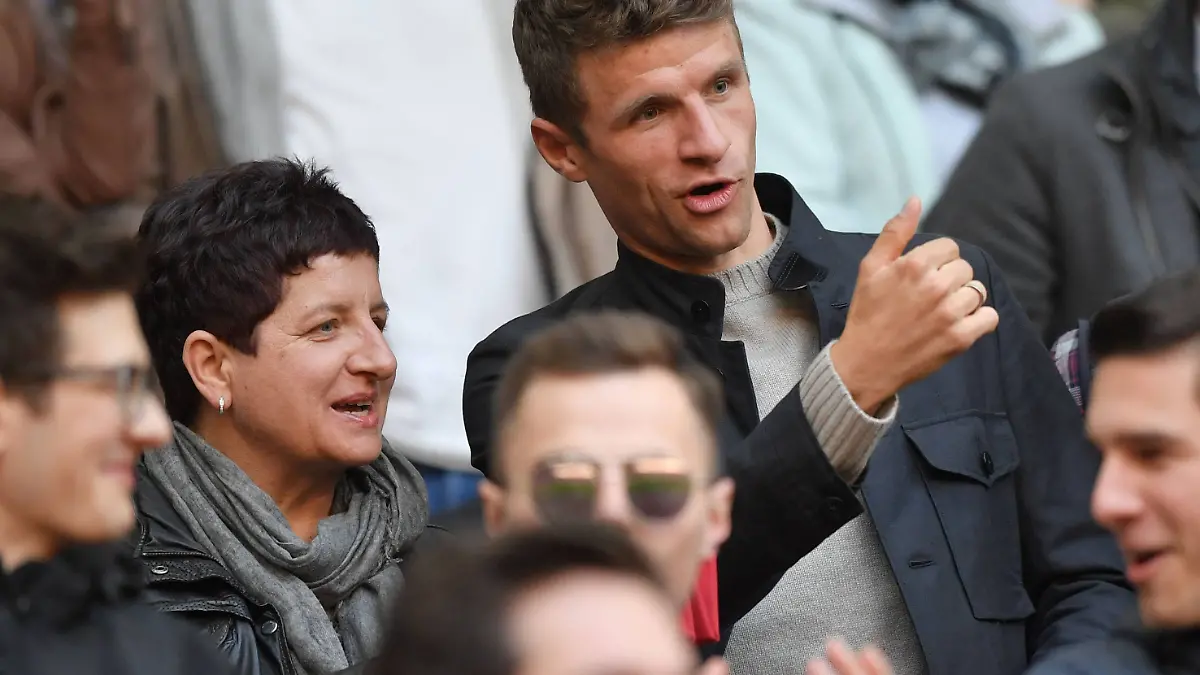 Klaudia Müller und Sohn Thomas.