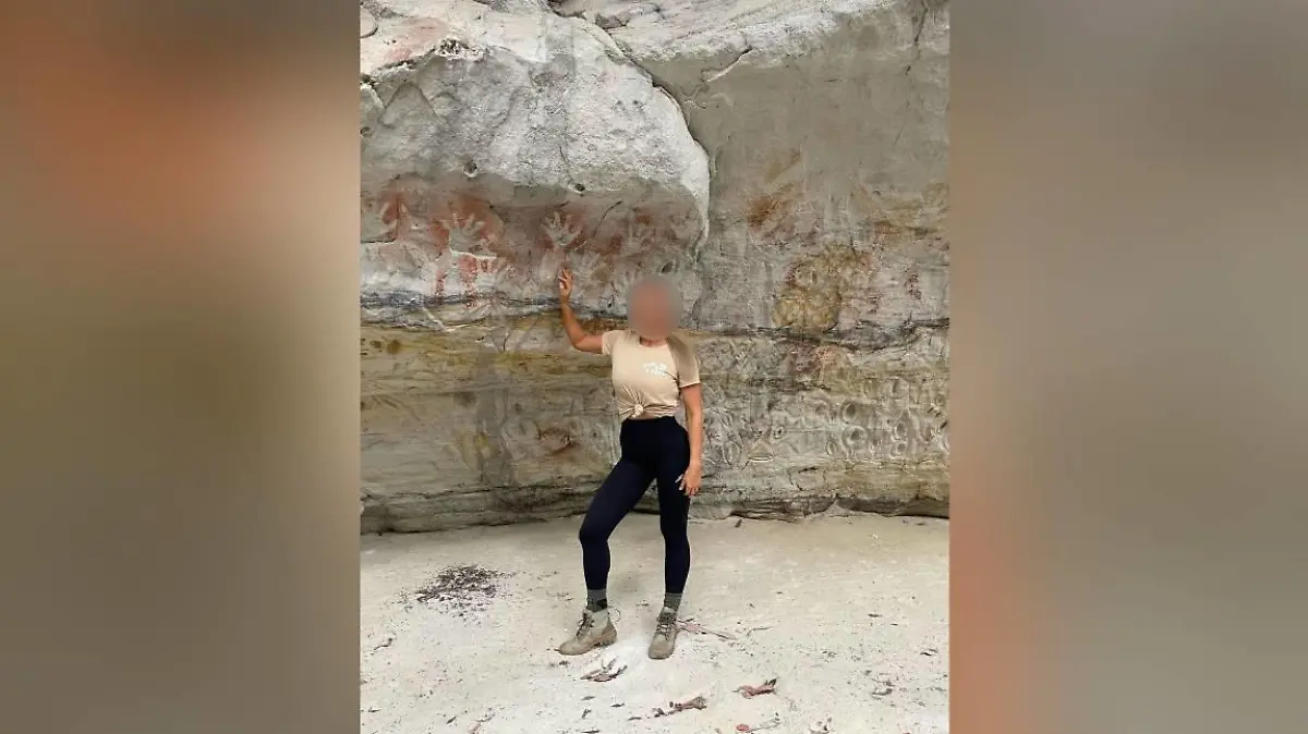 Eine Influencerin im Carnarvon-Nationalpark.