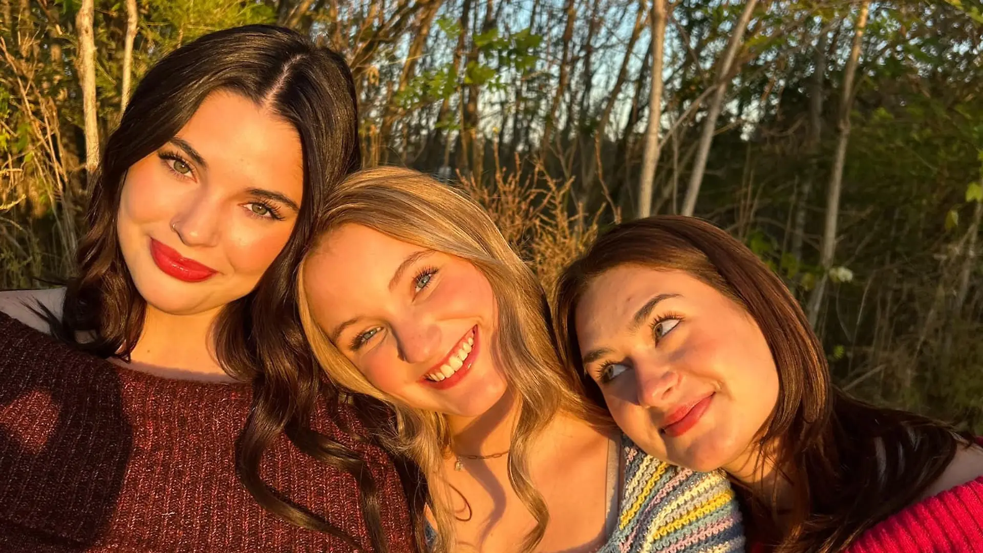 Ava Wolfe, Jayden Butterfield und Violet Corrado sterben bei einem Autounfall in Missouri (USA).