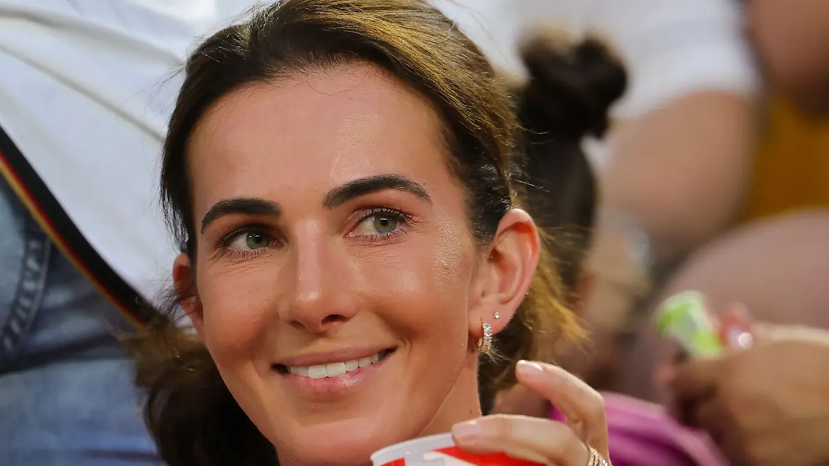 Bei der Heim-EM im vergangenen Sommer war Lisa Müller noch bei Spielen ihres Mannes mit der Nationalelf im Deutschland-Trikot im Stadion zu sehen.