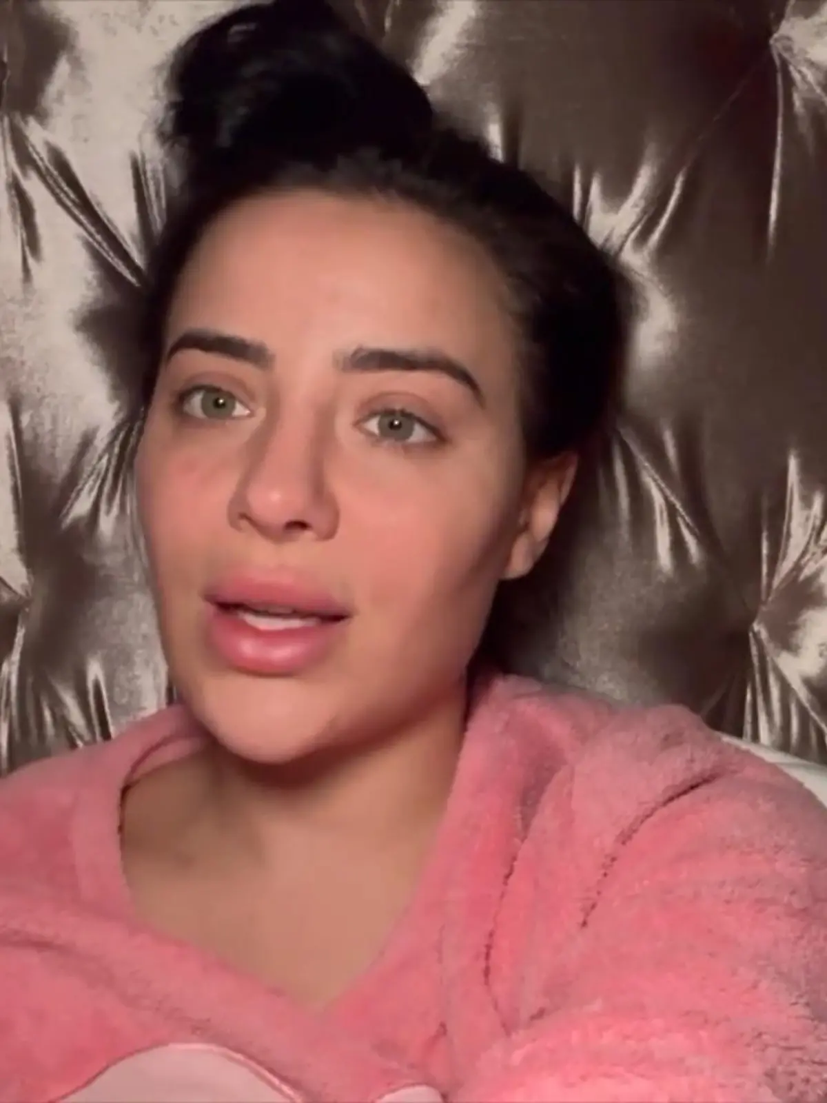 Bild zu: "„Let’s Dance“-Kandidatin Leyla Lahouar liegt krank im Bett"