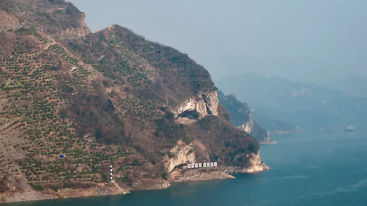 Auf diesem Foto, das am 20. Januar 2025 aufgenommen und von Guo Qingshan veröffentlicht wurde, ist eine Felsformation zu erkennen, die 2025 in China aufgrund ihrer Form, die an einem Hundekopf erinnert, als „Welpenberg” bekannt wurde. 