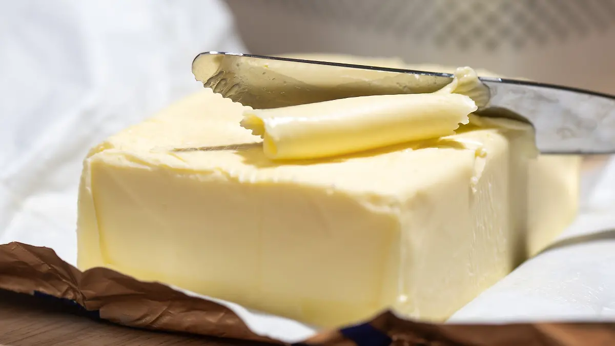 Erst im Oktober war ein Rekordpreis für Butter erreicht worden - nun sinken die Preise. (Symbolbild)