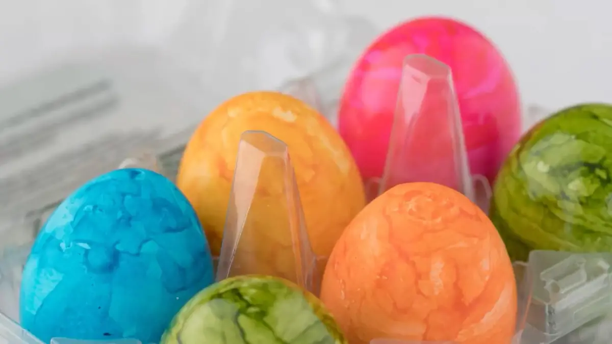 Warum man gefärbte Eier nicht im Supermarkt kaufen sollte Verbraucher aufgepasst!