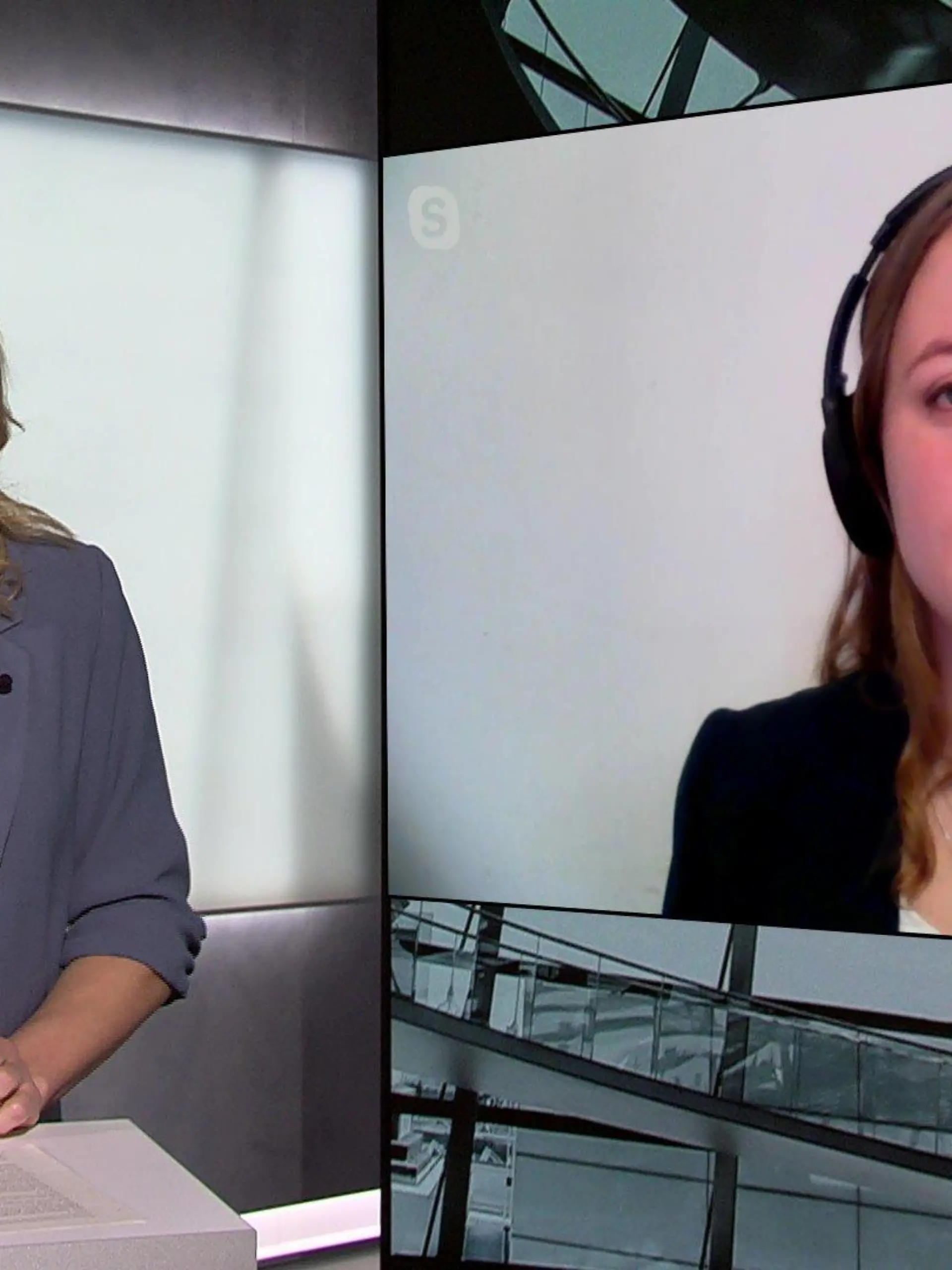 Vivian Bahlmann spricht mit Janine Uhlmannsiek