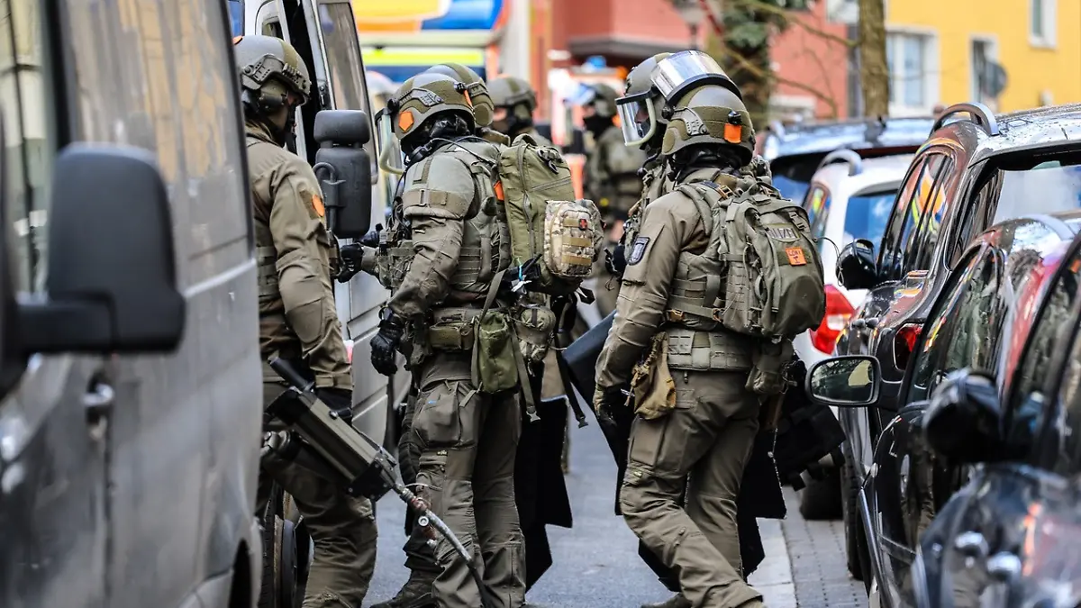 Millionen-Coup in NRW vereitelt · Verdächtige festgenommen