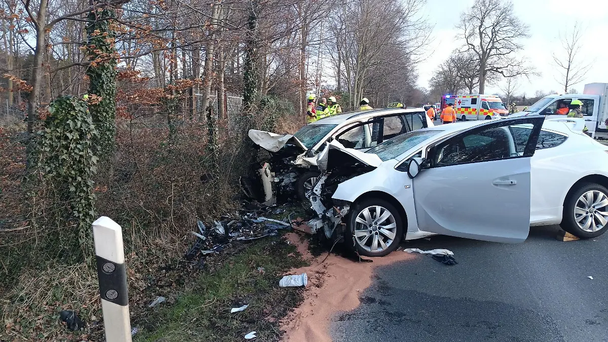 Bei dem Unfall wurden auch vier Schüler schwer verletzt.
