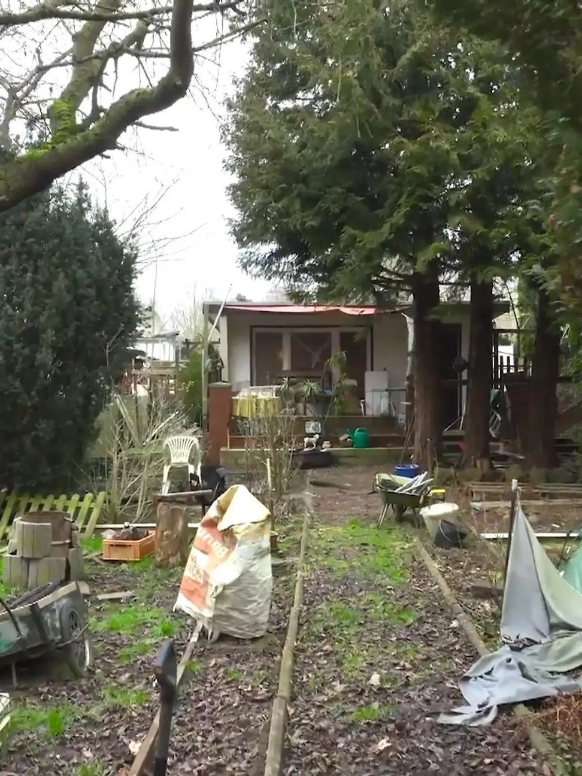 Bild zu: "Marie wird in Gartenlaube fast zu Tode gequält "