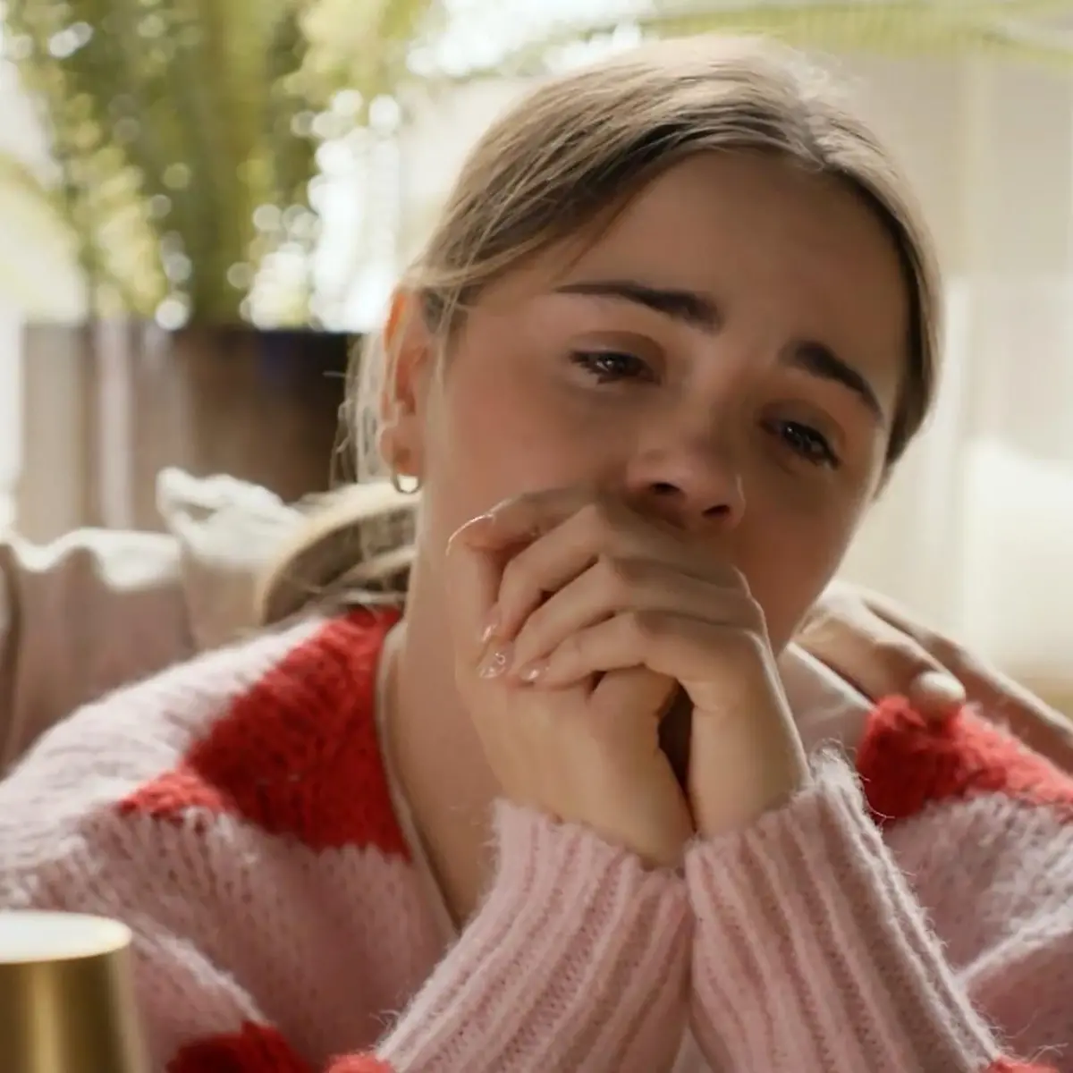 AWZ-Folge vom 10.03.25 auf RTL+: Valea ist traurig, weil Milan sie ablehnt