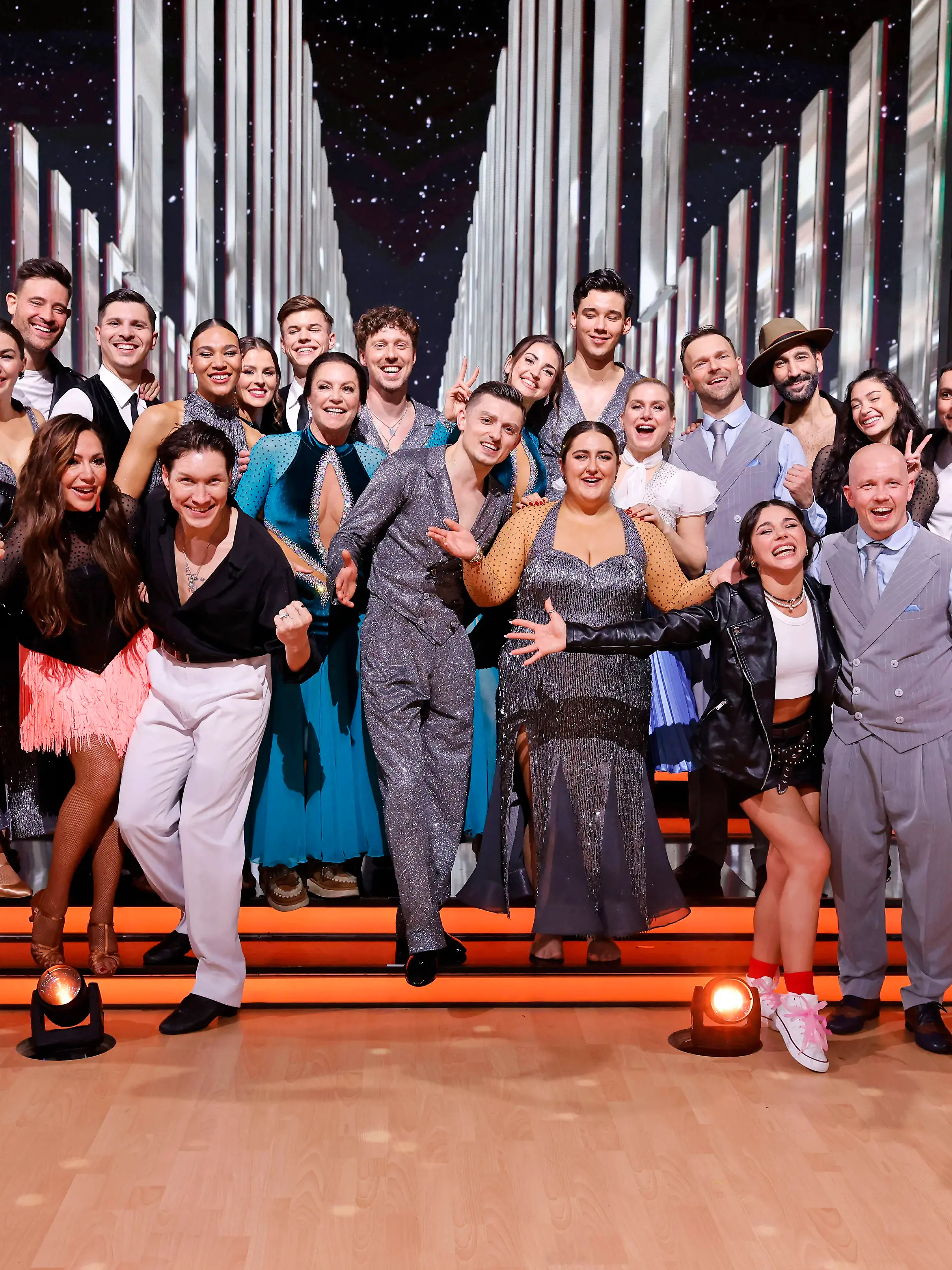 Alle Kandidaten und Profitänzer bei der 18. Staffel der RTL-Tanzshow Lets Dance 