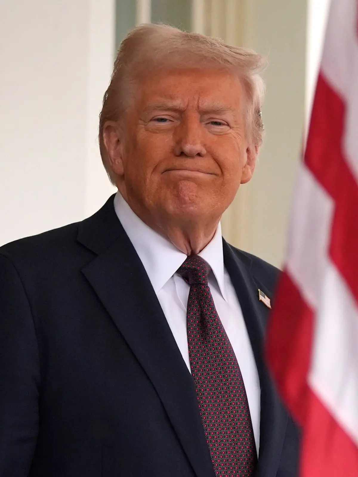 US-Präsident Donald Trump hat gut lachen: Neben seinen Einkünften als Unternehmer bekommt er zudem ein ordentliches Sümmchen an Gehalt.