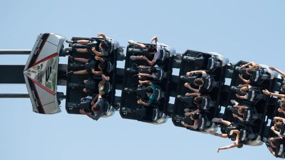 Eine Achterbahn
