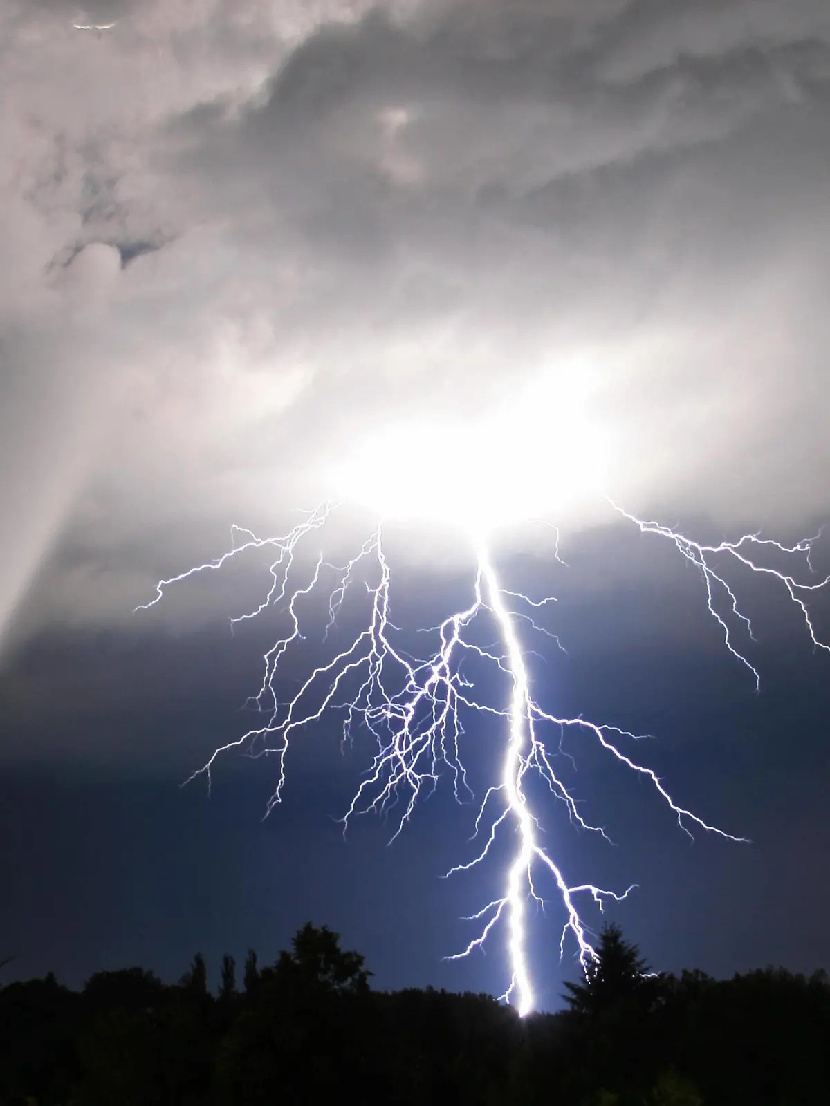  tornado PUBLICATIONxINxGERxSUIxAUTxONLY Copyright: xDanielLorettox Panthermedia07198981