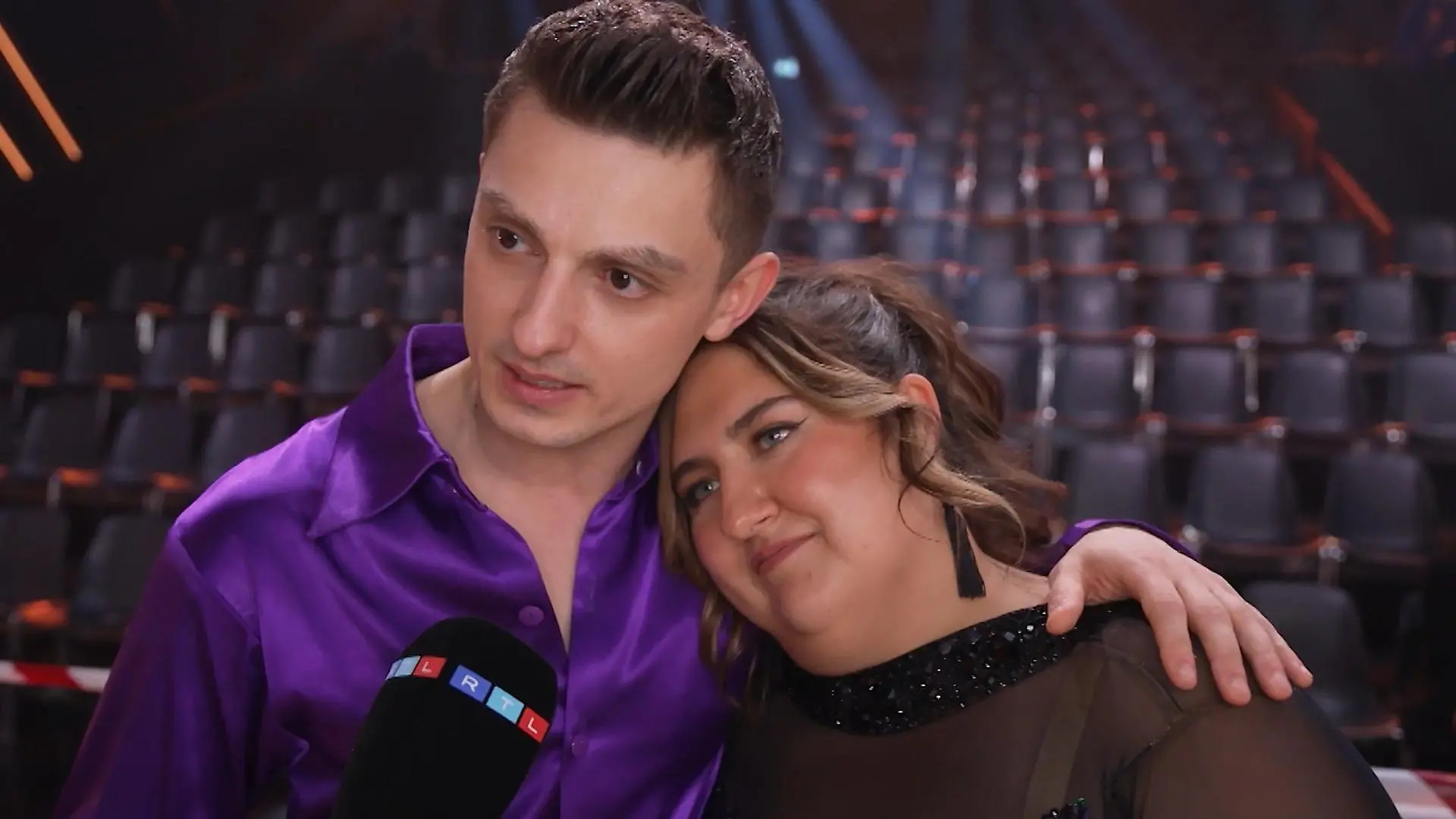 Zsolt schwärmt von selfiesandra! ,,Sie gibt mir Energie!" Traum-Tanzpaar bei ,,Let's Dance"