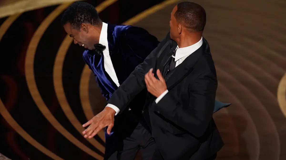 Dieser Moment bei der 94. Oscar-Verleihung sorgt bis heute für Aufsehen. Will Smith ohrfeigt Chris Rock.