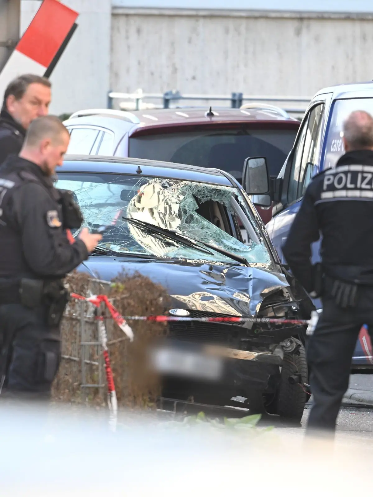 Bild zu: "RTL-Reporter rief als Erstes seine Mutter und seine Frau an
"