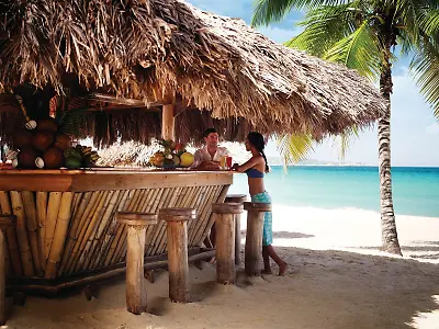 Couples Swept Away auf Jamaika