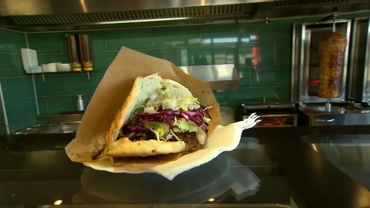 Herr Der Doner Muhlacker
