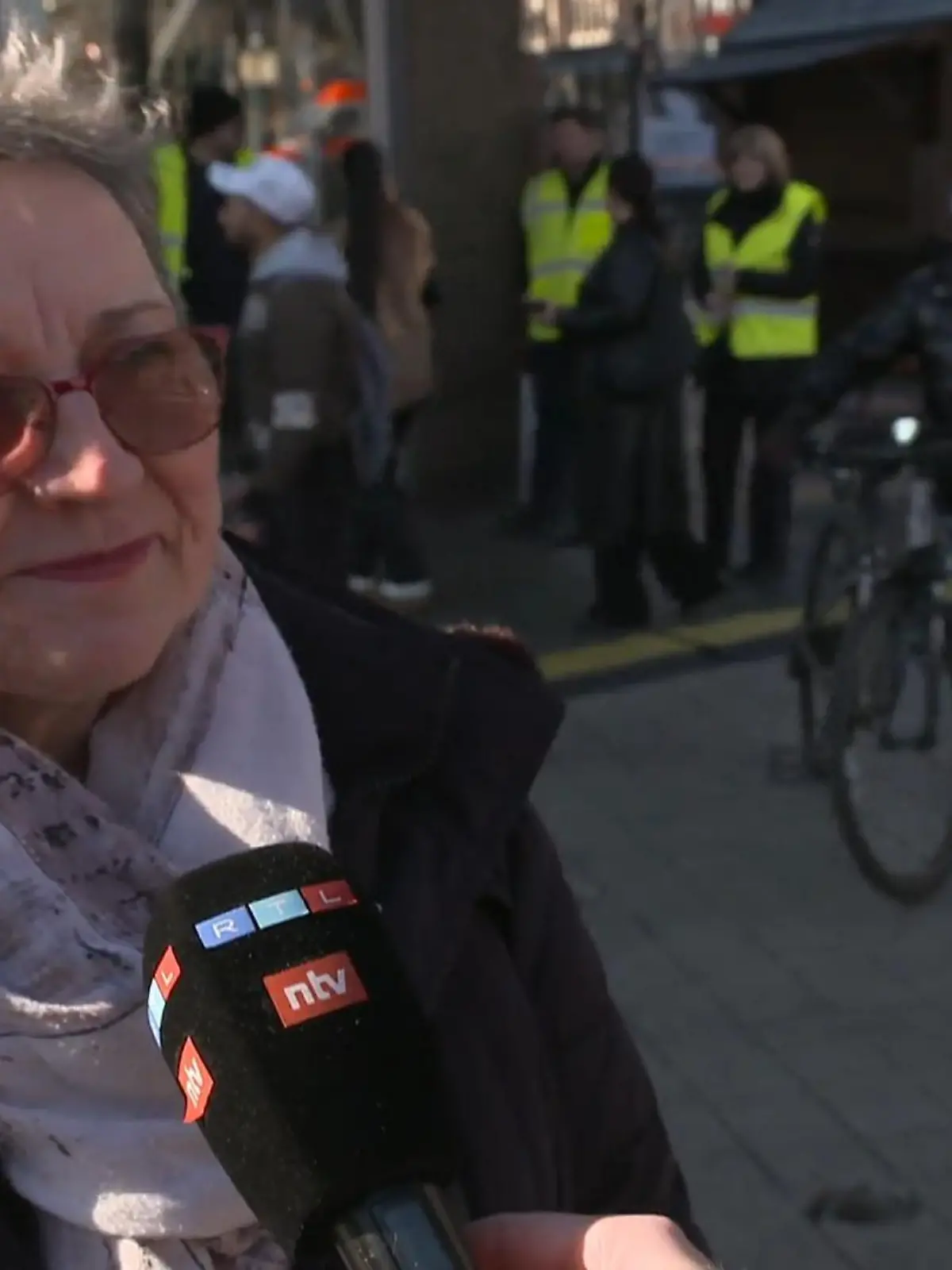 Bild zu: "„Zum Schluss haben sie doch die Decke drüber machen müssen”"