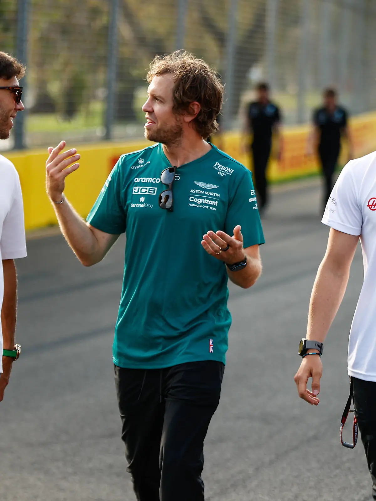  Formula 1 2022: Australian GP MELBOURNE GRAND PRIX CIRCUIT, AUSTRALIA - APRIL 06: Pierre Gasly, Scuderia AlphaTauri, Sebastian Vettel, Aston Martin, and Mick Schumacher, Haas F1 Team, on a track walk during the Australian GP at Melbourne Grand Prix Circuit on Wednesday April 06, 2022 in Melbourne, Australia. Photo by Andy Hone / LAT Images Images PUBLICATIONxINxGERxSUIxAUTxHUNxONLY GP2203_145307_ONY7971