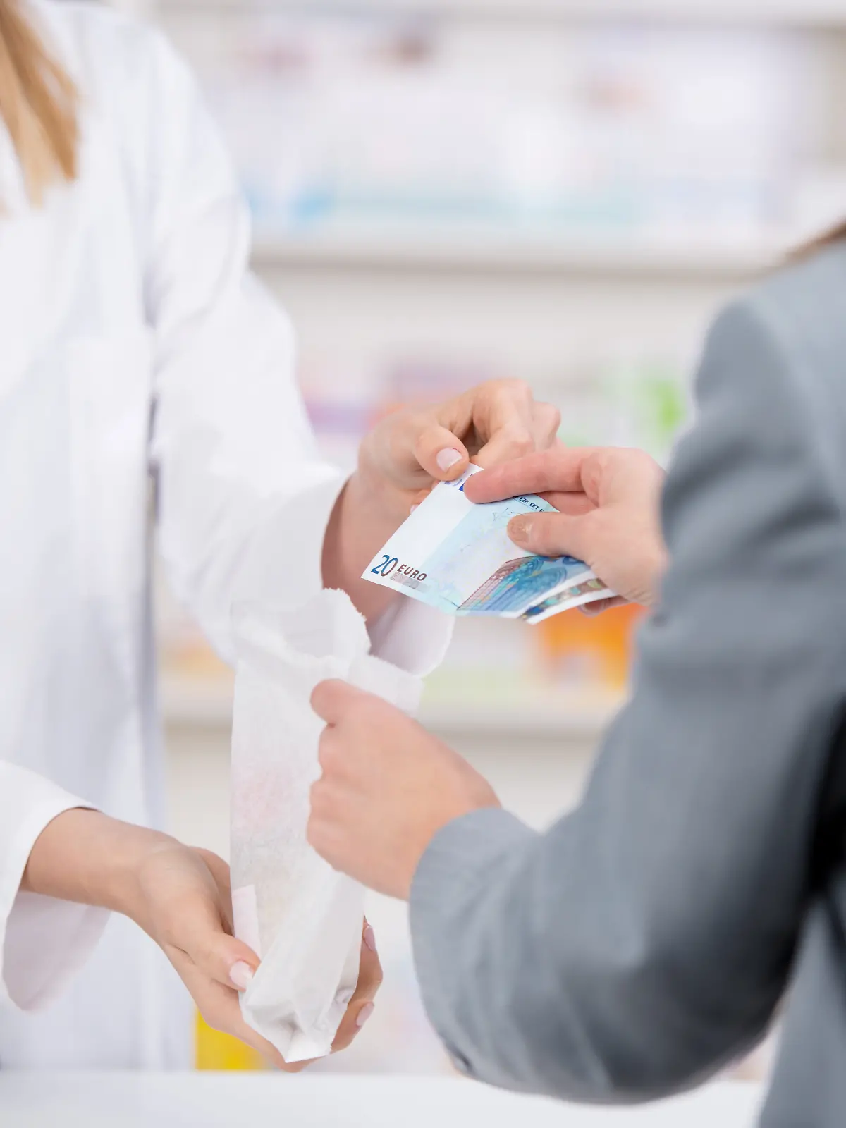 Krankenkassen-Vorstand fordert höhere Medikamenten-Zuzahlung von Patienten – und noch mehr!