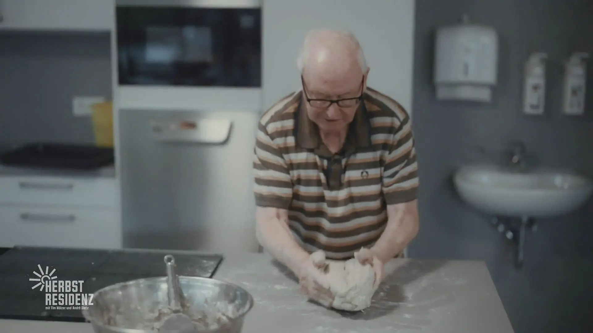 Plötzlich will Hermann Brot backen! Tim Mälzer hat es tatsächlich geschafft