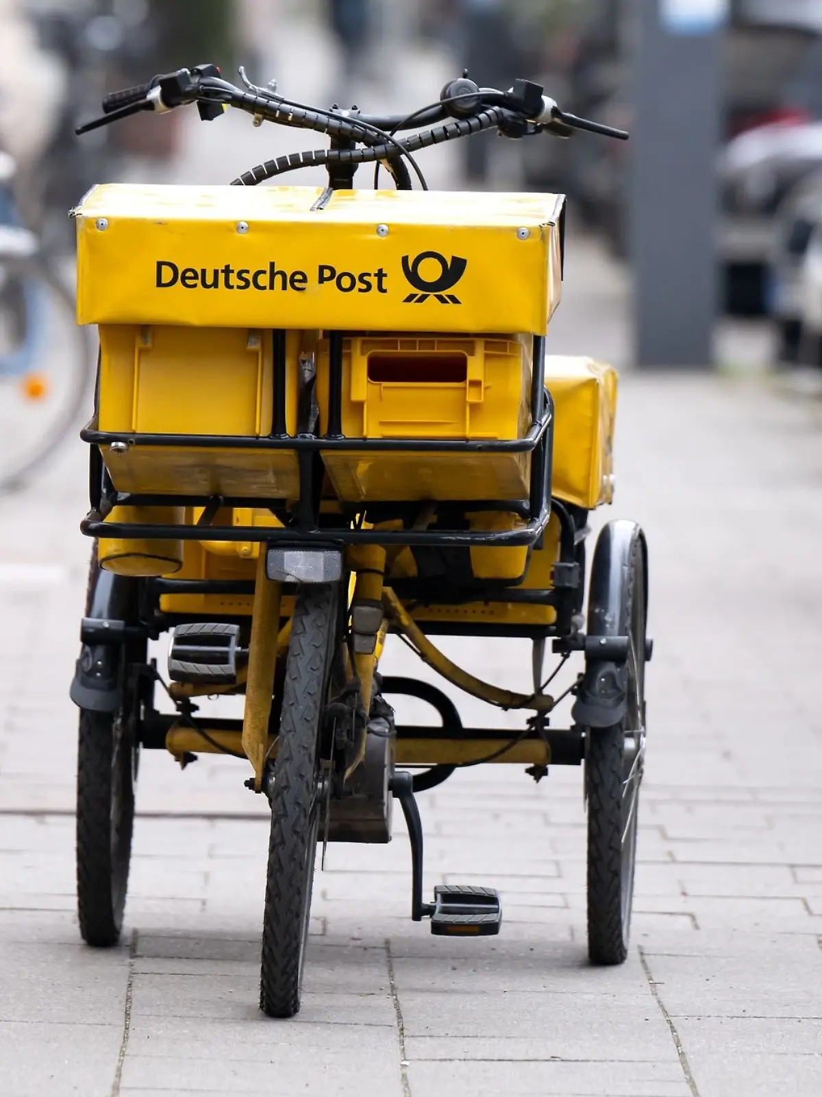 Bild zu: "Post streicht 8.000 Stellen in Deutschland "