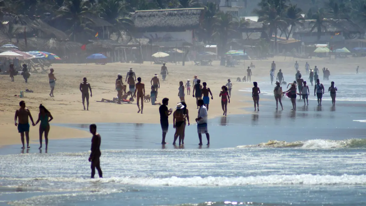 Der Strand von Zipolite im Bundesstaat Oaxaca ist sowohl bei Einheimischen als auch bei Touristen sehr beliebt.